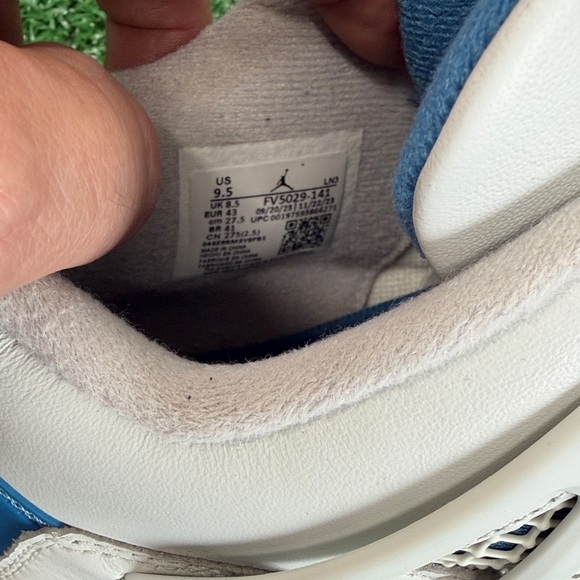 Air Jordan 4 Retro Military Blue Men’s size 9.5. Good condition, No Box - Picture 7 of 8